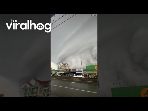 Strange Weather Phenomenon In Bình Dương, Vietnam || ViralHog, 